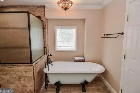 Bath - 215 Trails End, Williamson, GA 30292 photo 6 of 11