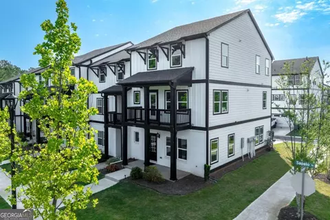 1300 Sapelo St, Woodstock, GA 30188