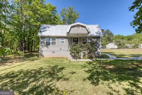 51 Cedar Cir, West Point, GA 31833