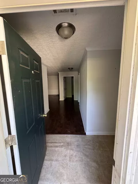 Entry Way - 770 Starrsville Rd, Covington, GA 30014 photo 2 of 3