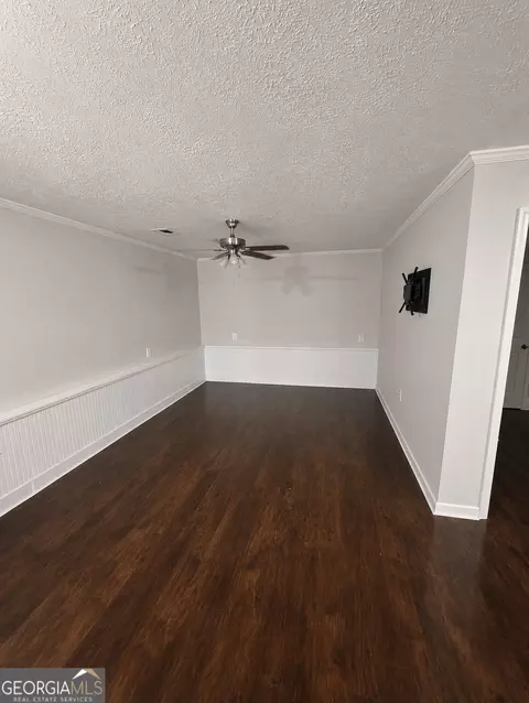 Living - 770 Starrsville Rd, Covington, GA 30014 photo 4 of 4