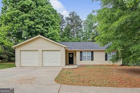 2927 Jim Owens Rd, Kennesaw, GA 30152