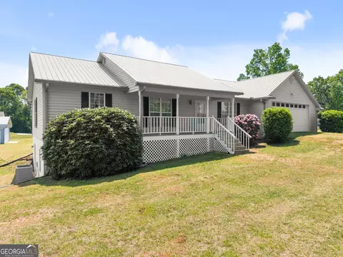 1915 Westmoreland Rd, Cleveland, GA 30528