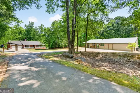 1697 Millers Mill Rd, Stockbridge, GA 30281