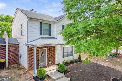 126 Stillwood Dr, Newnan, GA 30265