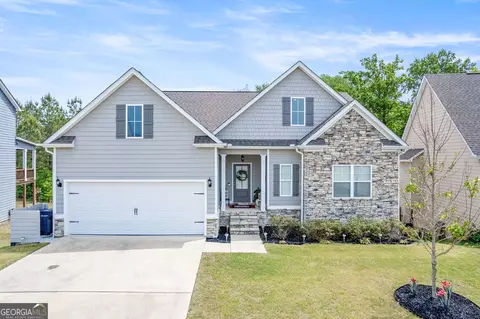 509 Lago Ct, Lagrange, GA 30241