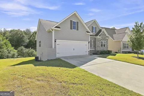 Exterior - 509 Lago Ct, Lagrange, GA 30241 photo 7 of 13