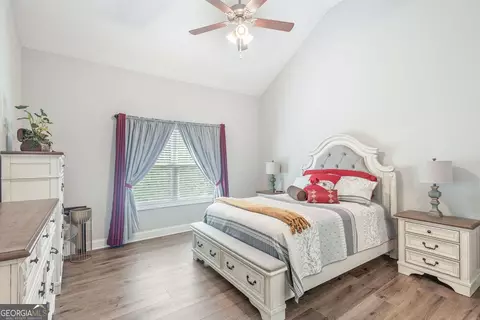 Bedroom - 509 Lago Ct, Lagrange, GA 30241 photo 1 of 8