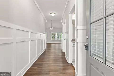 Entry Way - 509 Lago Ct, Lagrange, GA 30241 photo 2 of 3