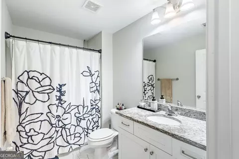 Bath - 509 Lago Ct, Lagrange, GA 30241 photo 5 of 5