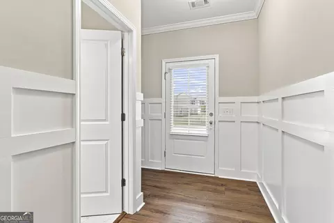 Entry Way - 509 Lago Ct, Lagrange, GA 30241 photo 3 of 3