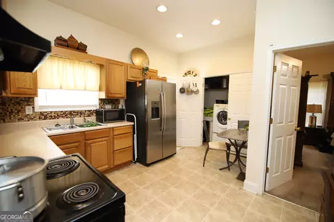 Kitchen - 412 S Lee St, Lagrange, GA 30240 photo 3 of 3