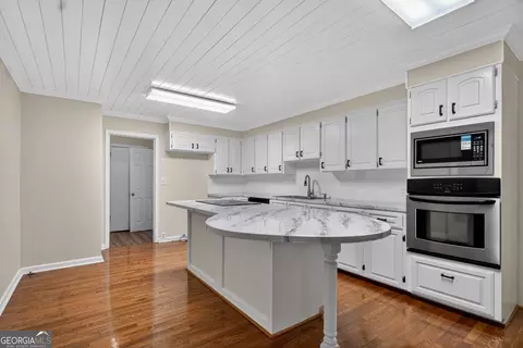 Kitchen - 121 N Chilton Cres, Lagrange, GA 30240 photo 1 of 6