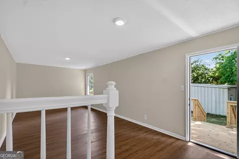 Living - 121 N Chilton Cres, Lagrange, GA 30240 photo 10 of 10