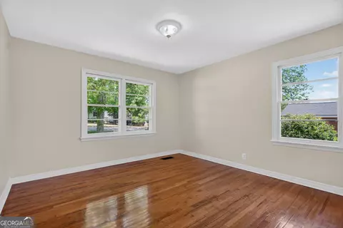 Bedroom - 121 N Chilton Cres, Lagrange, GA 30240 photo 1 of 2