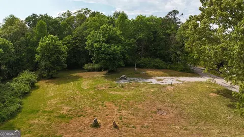 735 Robertson Loop #3B, Clarkesville, GA 30523