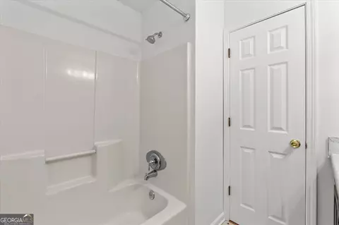 Bath - 7908 Lambert Rd, Winston, GA 30187 photo 5 of 6