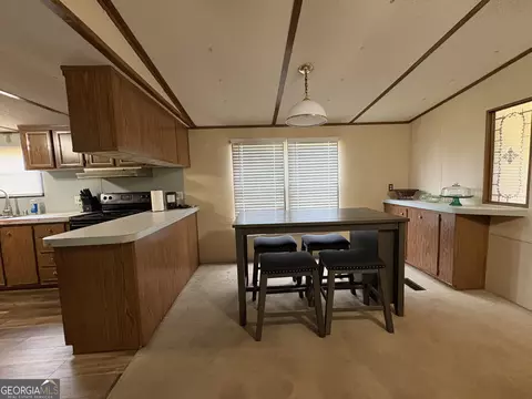 Dining - 1050 Darrell Thompson Rd, Lyons, GA 30436 photo 1 of 1