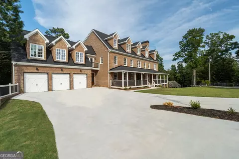 923 Oak Dr, Woodstock, GA 30189