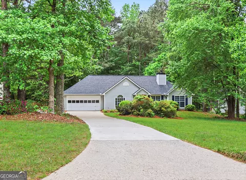 2365 Holly Branch Dr, Cumming, GA 30040