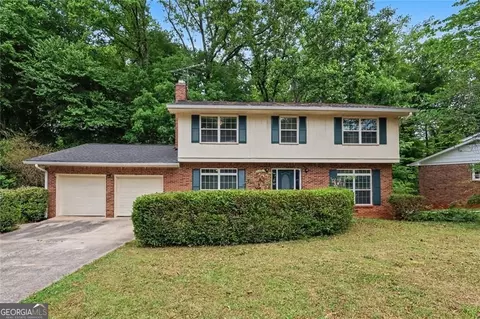 968 Abingdon Ct, Stone Mountain, GA 30083