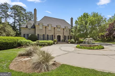 305 Forrest Lake Dr, Sandy Springs, GA 30327
