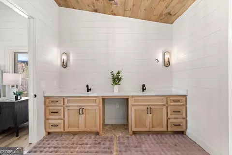 Bath - Undisclosed, Cherry Log, GA 30522 photo 2 of 16