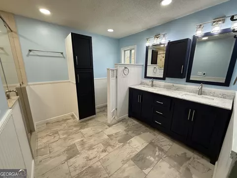 Bath - 308 Deer Run, Williamson, GA 30292 photo 2 of 5