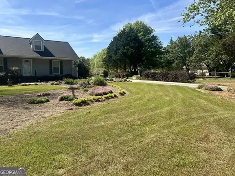 Exterior - 308 Deer Run, Williamson, GA 30292 photo 3 of 5