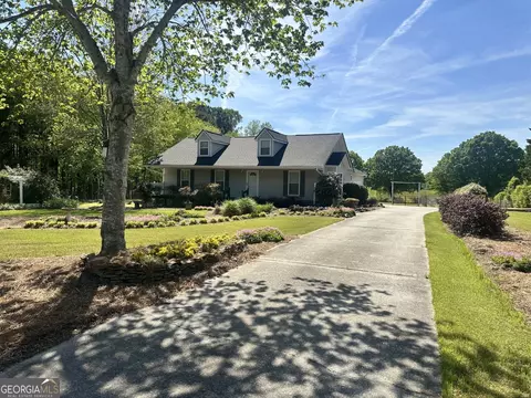 Exterior - 308 Deer Run, Williamson, GA 30292 photo 2 of 5