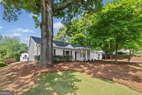 213 Colemans Bluff Dr, Woodstock, GA 30188