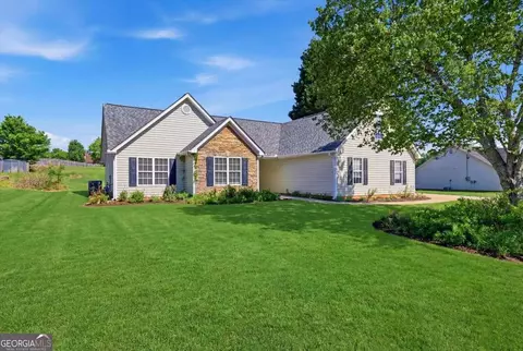 145 Mills Lndg, Covington, GA 30016