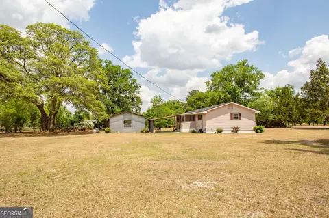 Exterior - 3113 Ware St, Blackshear, GA 31516 photo 18 of 19