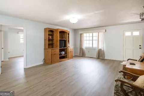 Living - 3113 Ware St, Blackshear, GA 31516 photo 1 of 5