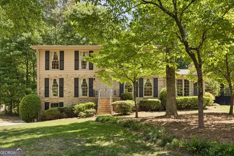 2450 Castle Ln NE, Marietta, GA 30062