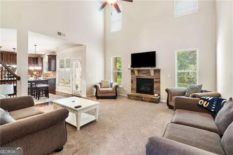 Living - 7946 White Oak Loop, Stonecrest, GA 30038 photo 2 of 2