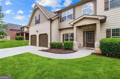 Exterior - 7946 White Oak Loop, Stonecrest, GA 30038 photo 3 of 8