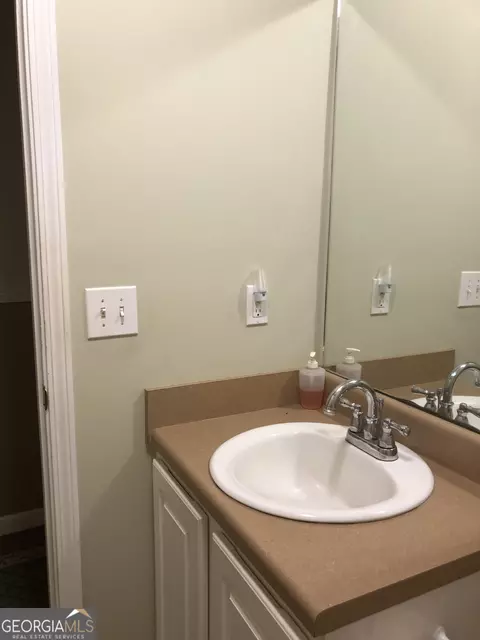 Bath - 1744 Campbell Rd, Covington, GA 30014 photo 2 of 6