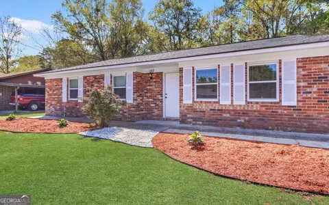 127 Glenn Bryant Rd, Hinesville, GA 31313