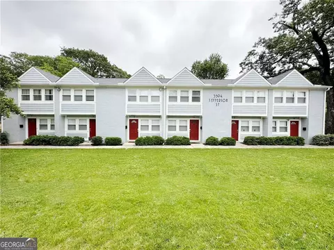 1749 Hawthorne Ave, College Park, GA 30337