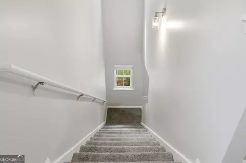 Entry Way - 175 Pine Ridge Rd, Covington, GA 30016 photo 8 of 11