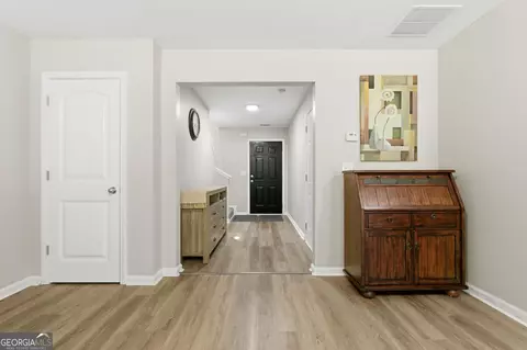 Entry Way - 175 Pine Ridge Rd, Covington, GA 30016 photo 3 of 11