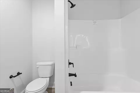 Bath - 1765 Wycliffe St, Augusta, GA 30904 photo 1 of 2