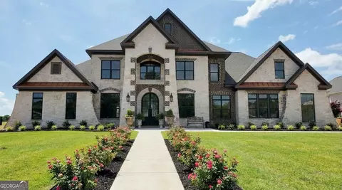155 Annelise Park Dr, Fayetteville, GA 30214