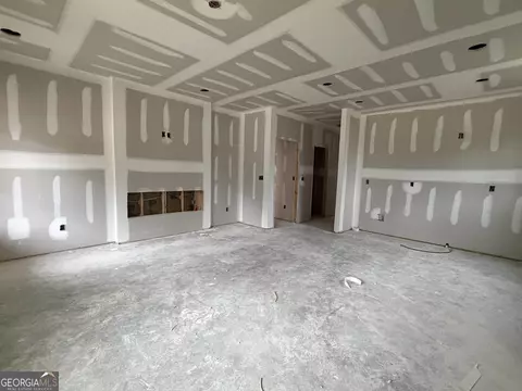 Living - 600 A O Neal St, Thomson, GA 30824 photo 2 of 3