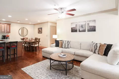 204 Madison Ln SE, Smyrna, GA 30080