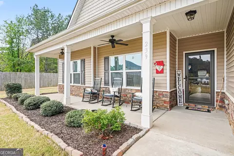 Exterior - 239 Dixon Cir, Williamson, GA 30292 photo 3 of 6
