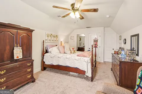 Bedroom - 239 Dixon Cir, Williamson, GA 30292 photo 1 of 5