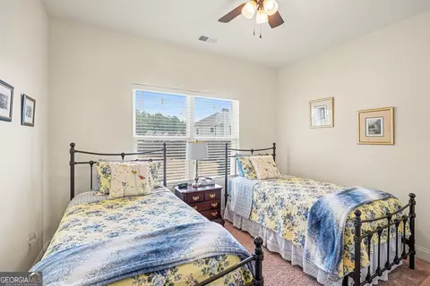 Bedroom - 239 Dixon Cir, Williamson, GA 30292 photo 2 of 5