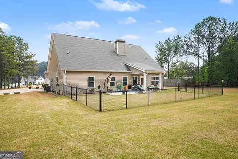 Exterior - 239 Dixon Cir, Williamson, GA 30292 photo 5 of 6
